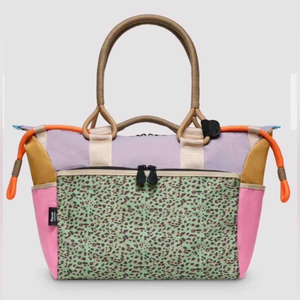 NWT Flower Mountain WEEKEND BAG Handbag - Lilac-Pink - Picture 1 of 6